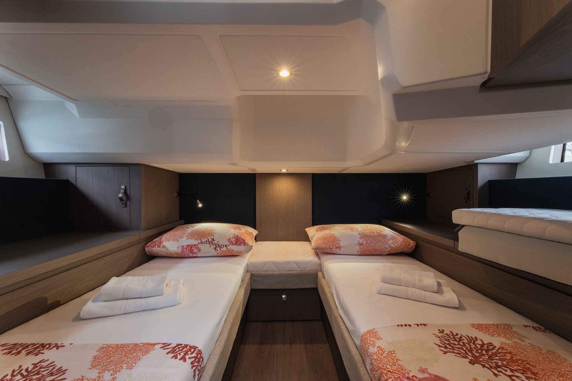 MIAMI VICE - Motor Yacht in Rogoznica