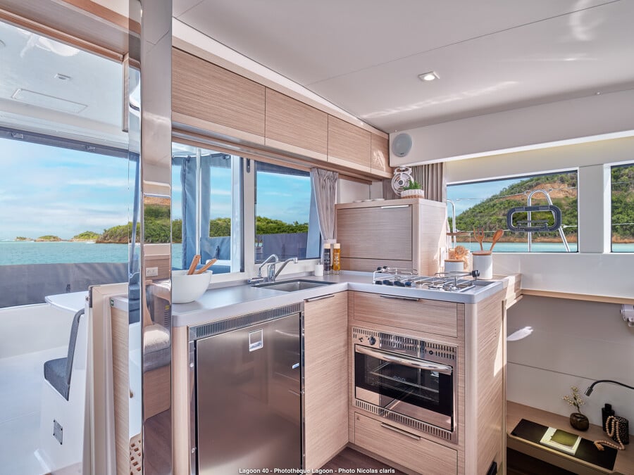 LINDA - Catamaran in Split