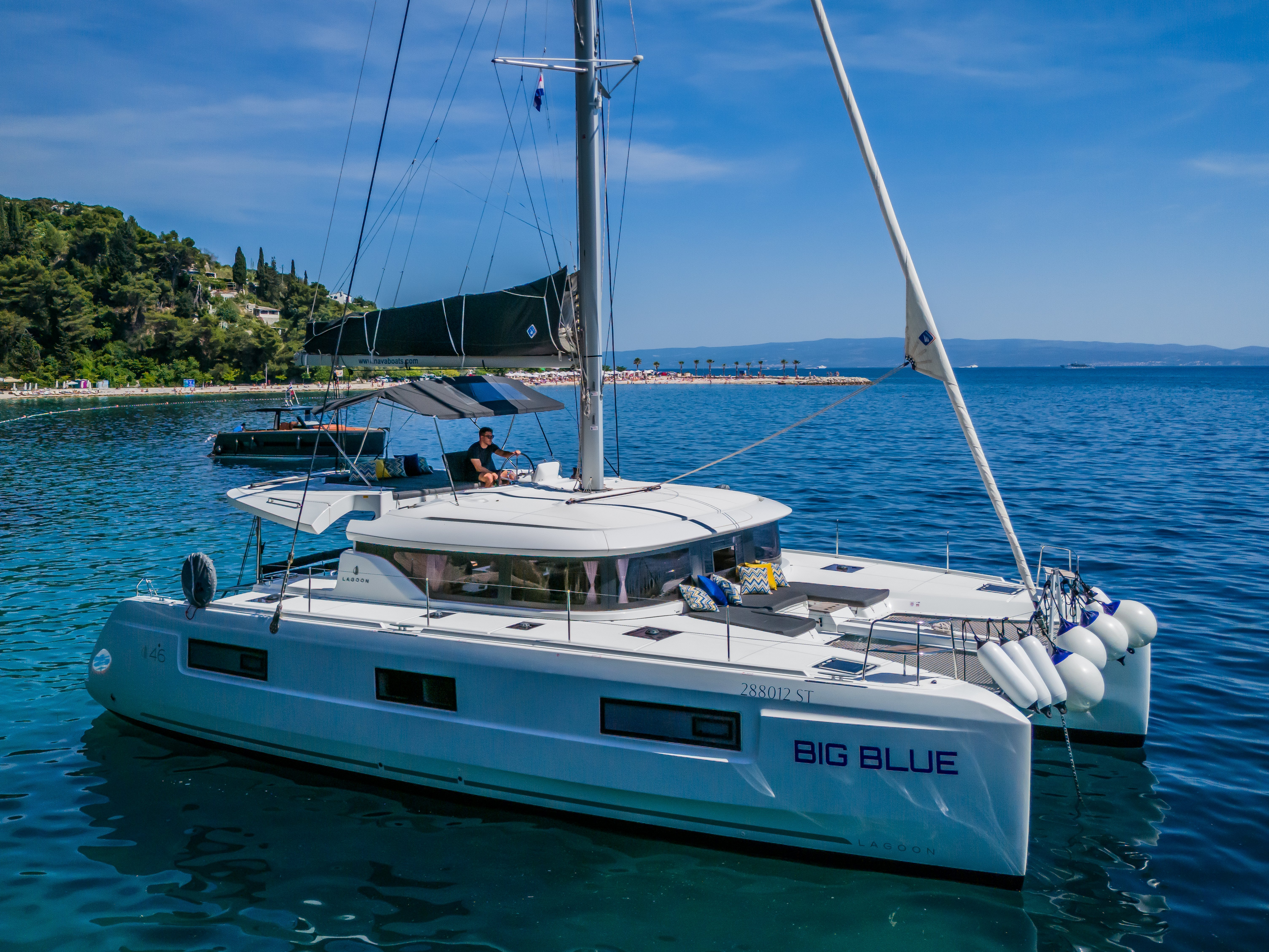 BIG BLUE - Catamaran in Split