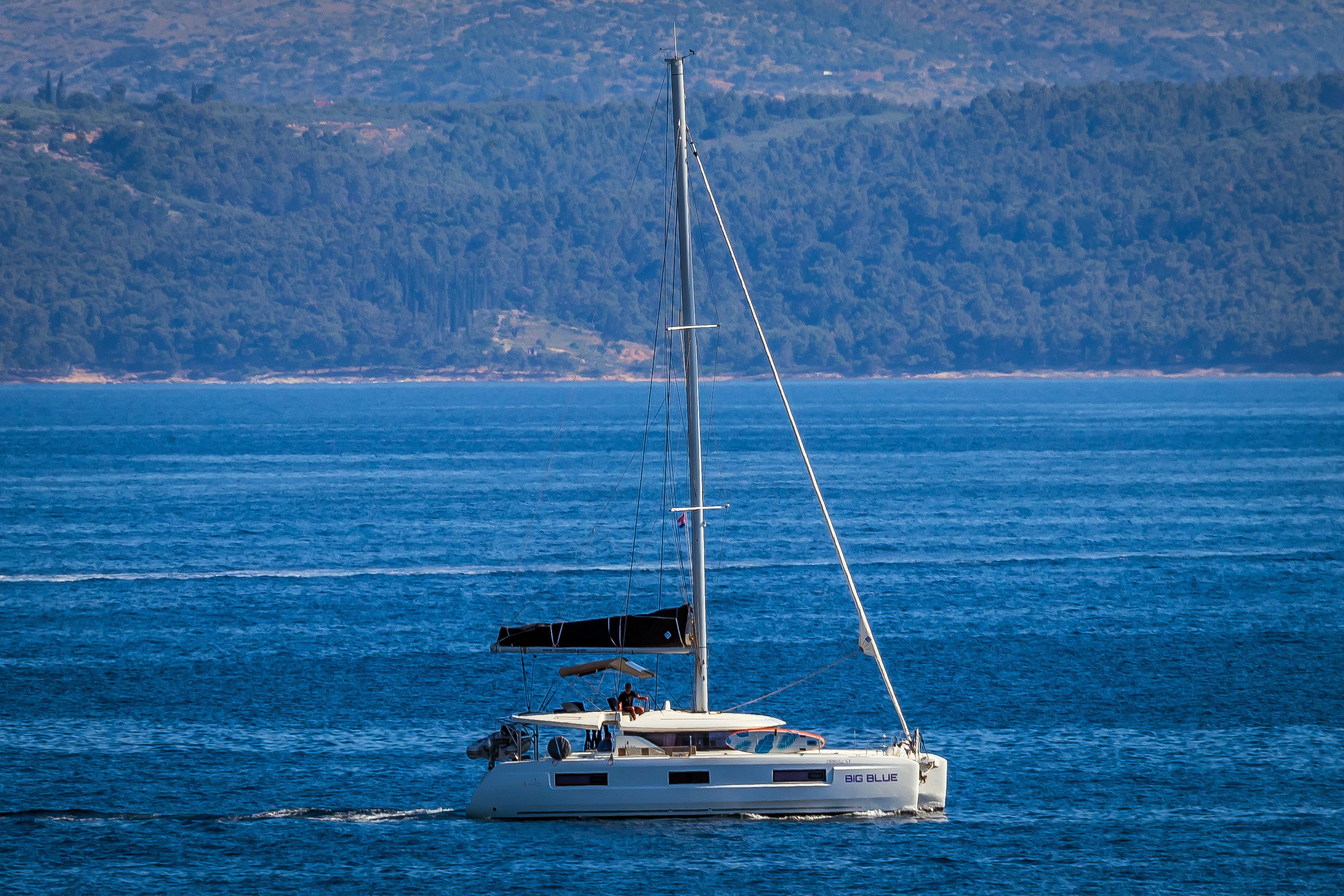 BIG BLUE - Catamaran in Split