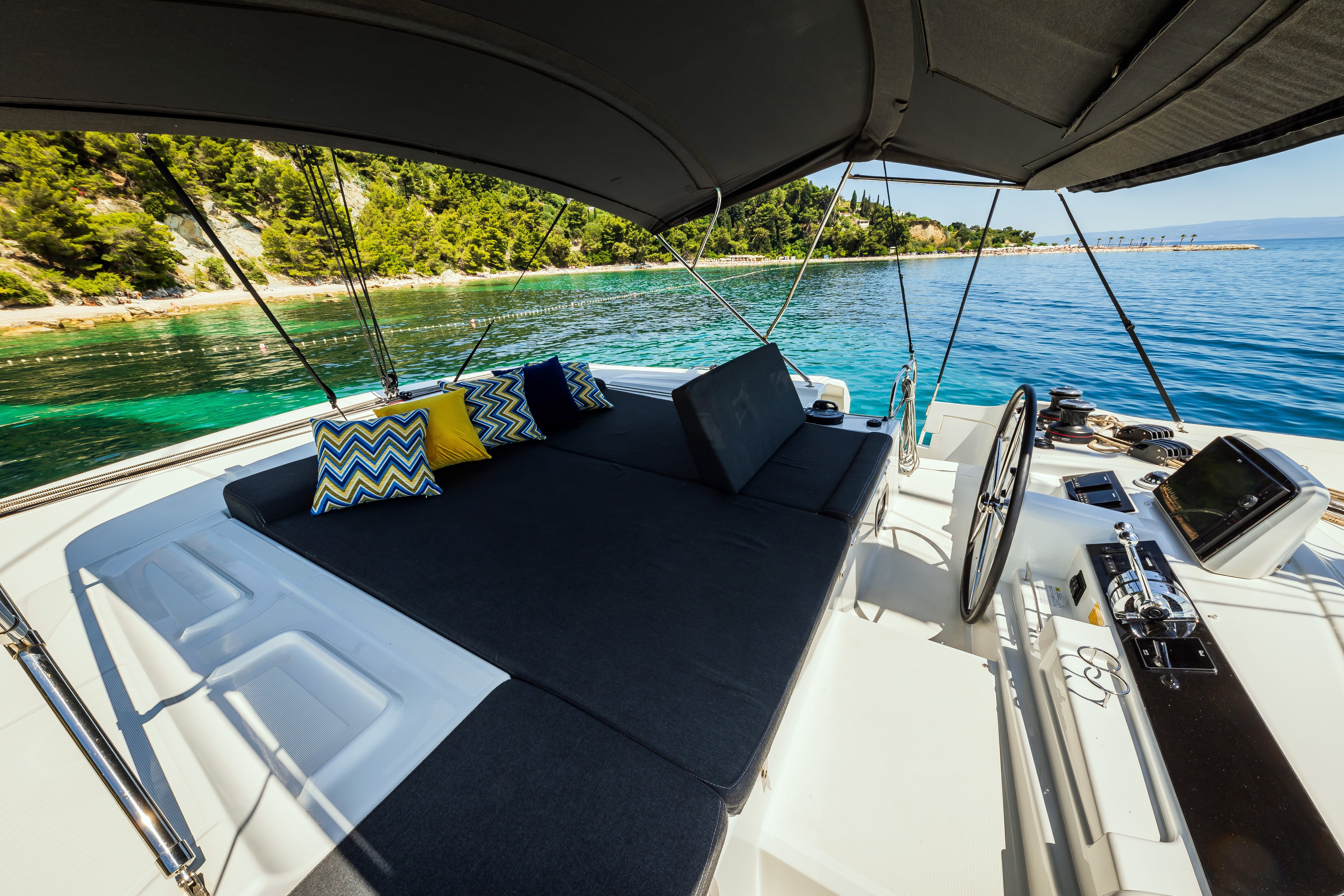BIG BLUE - Catamaran in Split