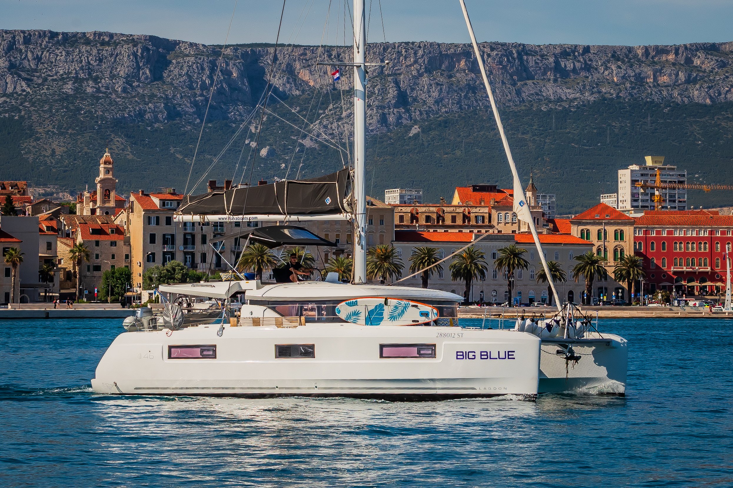 BIG BLUE - Catamaran in Split