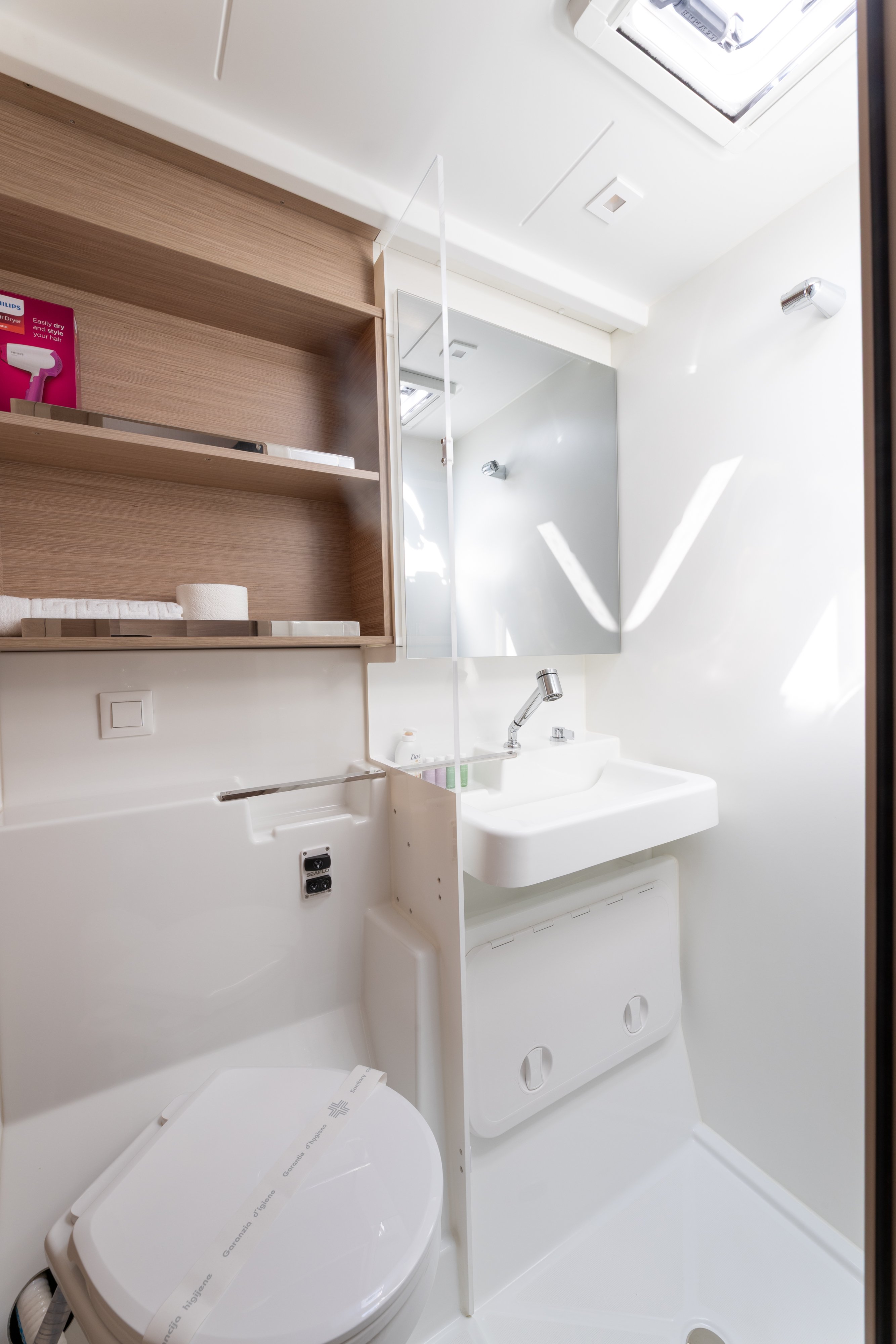 WANDERER - Catamaran in Rogoznica