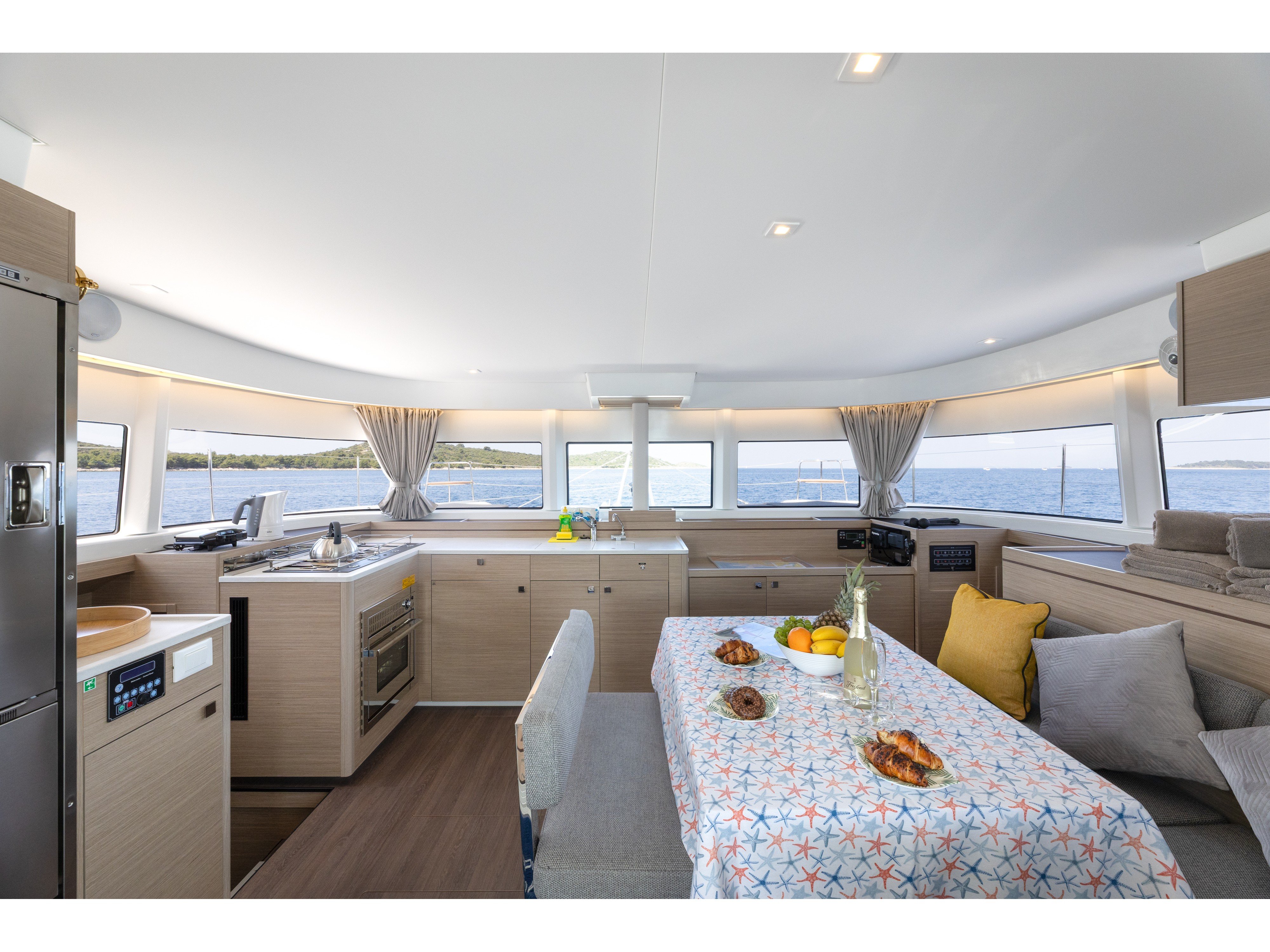 WANDERER - Catamaran in Rogoznica