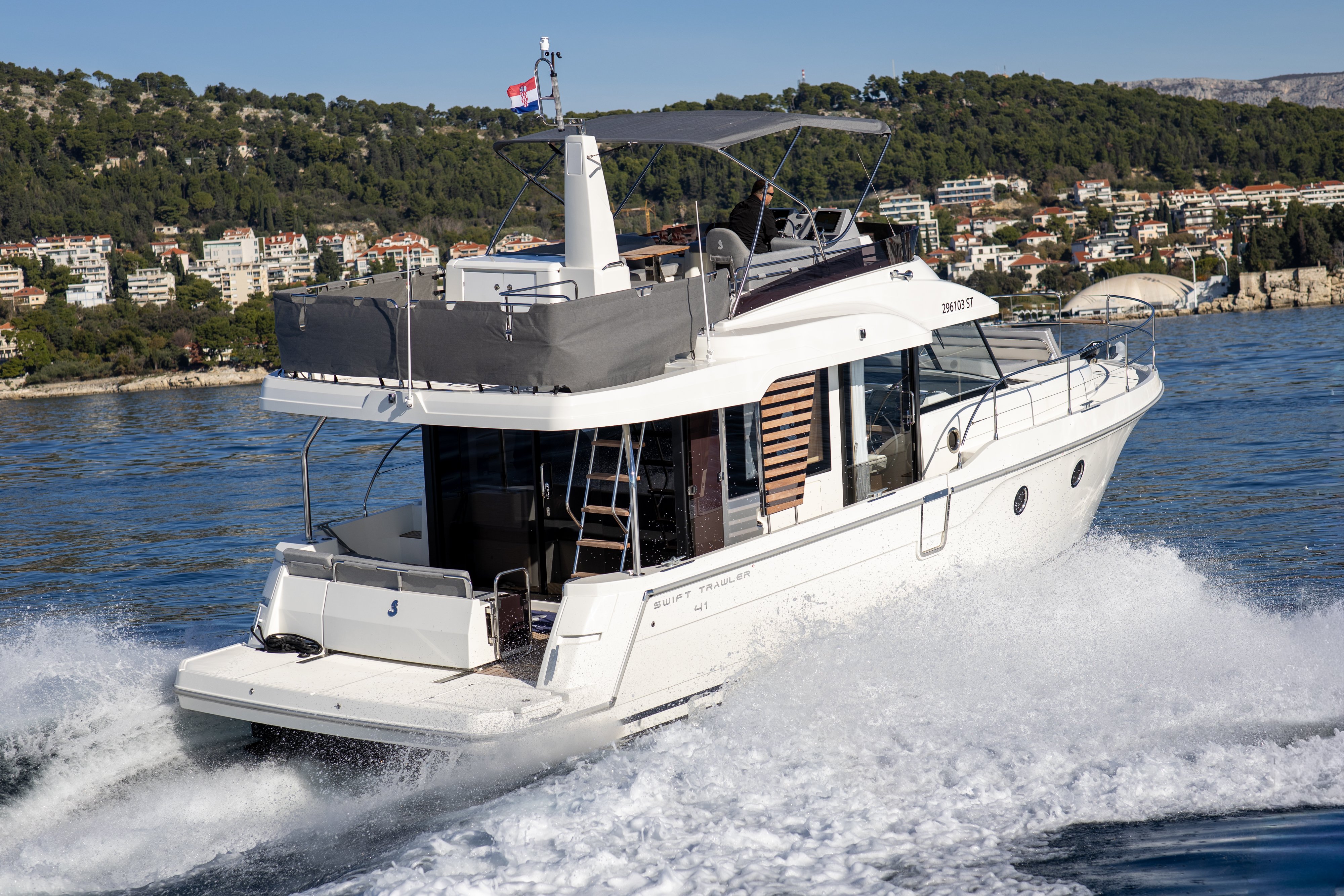 SIRENA - Motor Yacht in Split