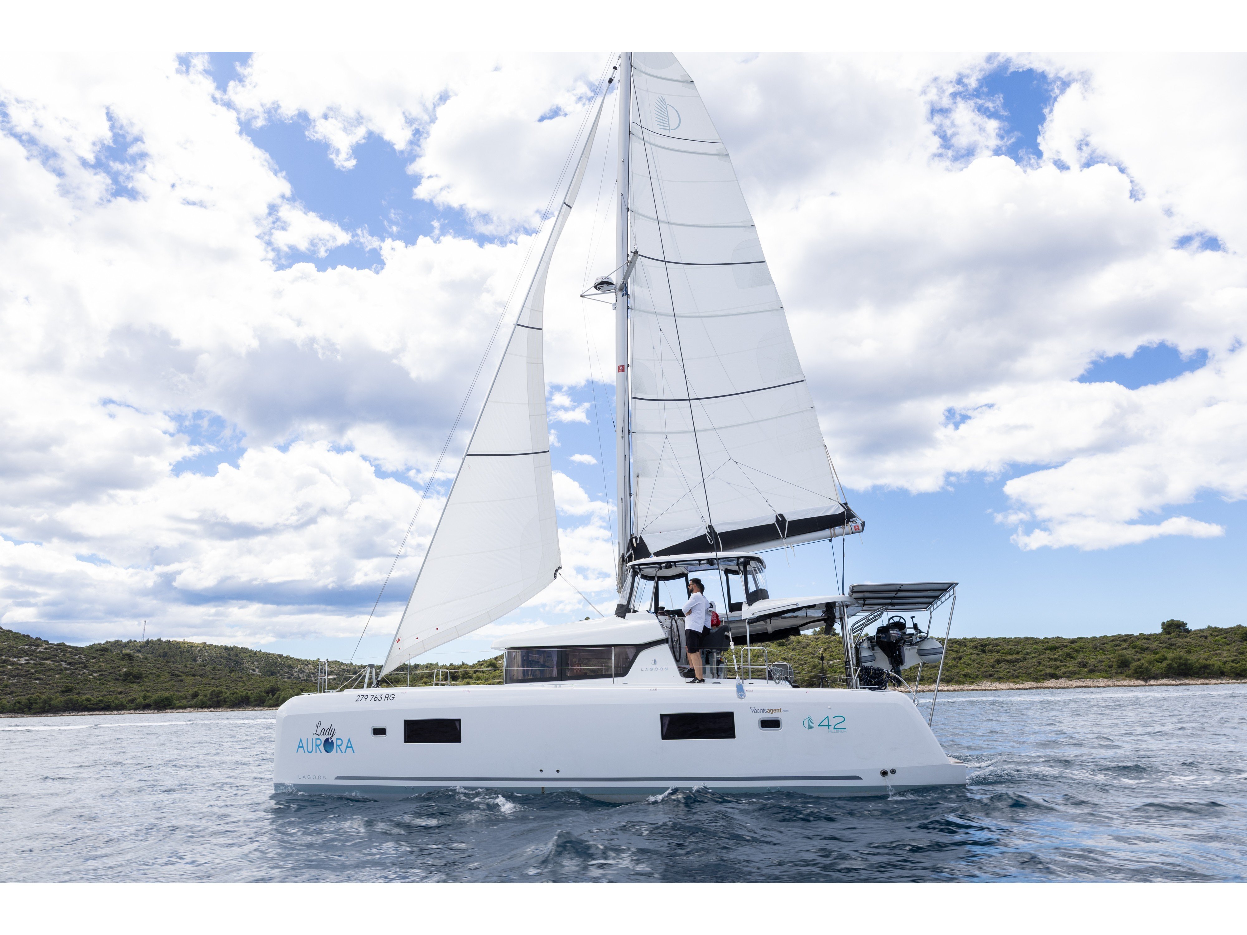 LADY AURORA - Catamaran in Rogoznica