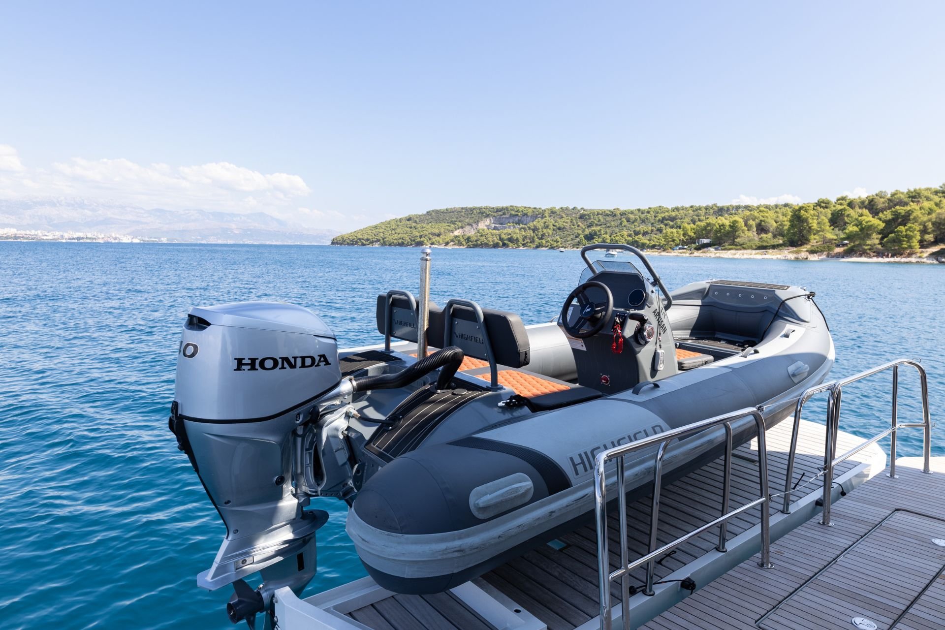 ARTISAN - Catamaran in Split