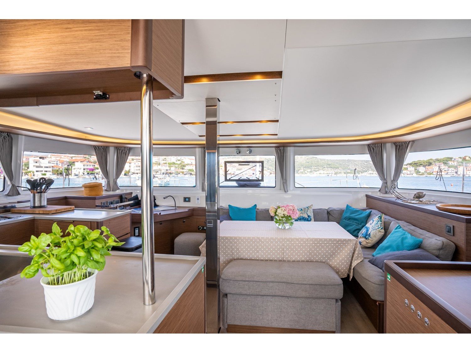 SOFIA - Catamaran in Rogoznica