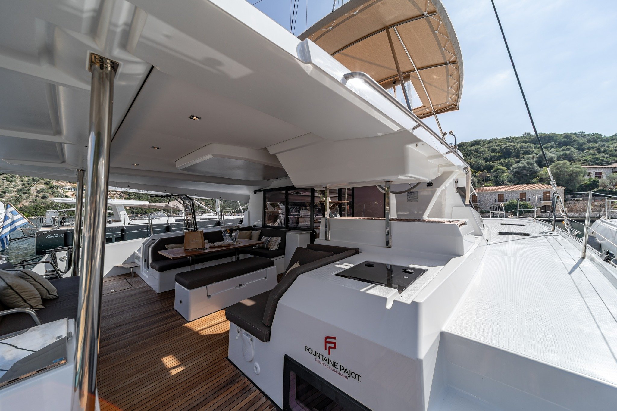 EQUINOX - Katamaran içinde Lefkada