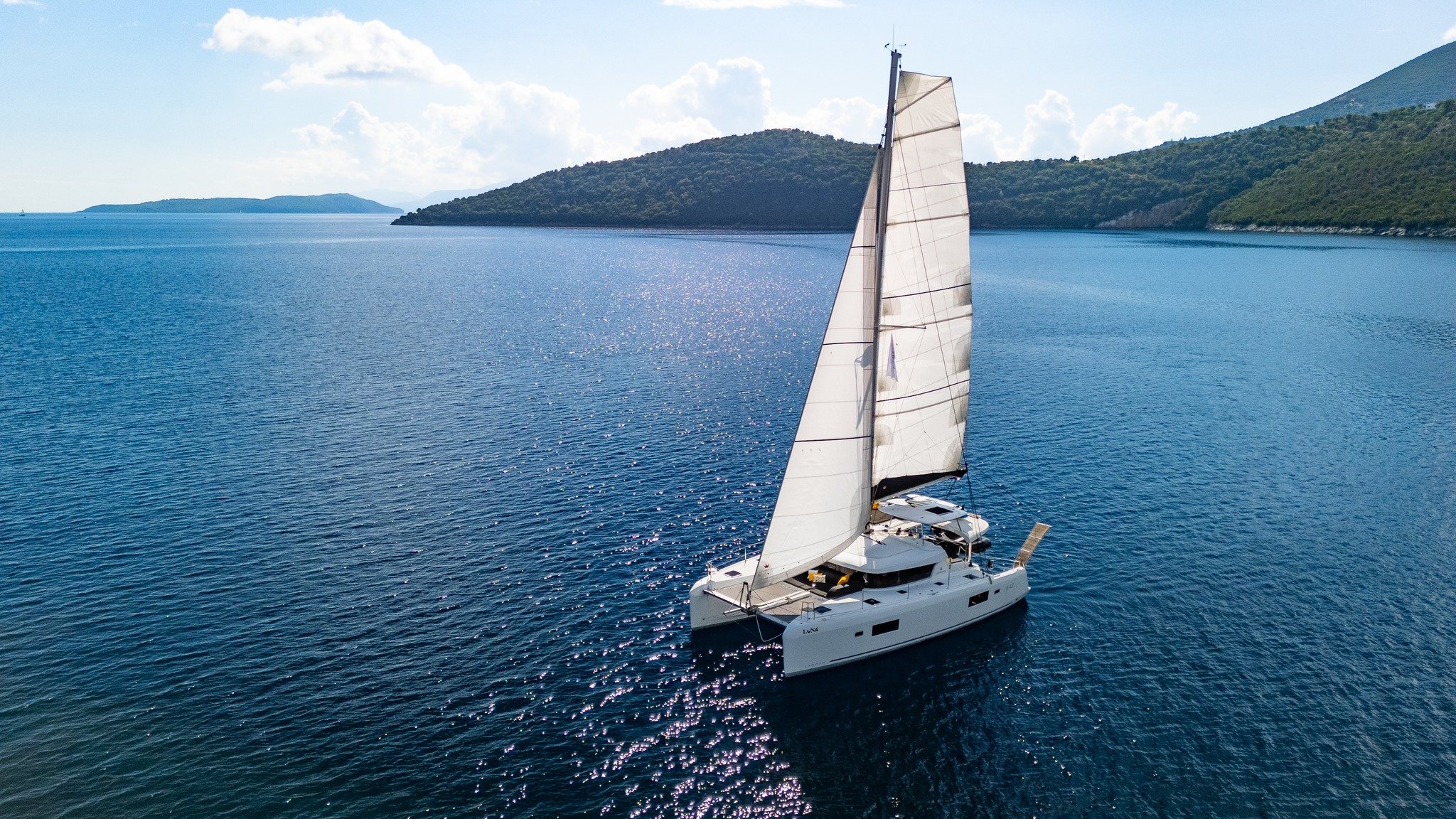 LUNA - Katamaran içinde Lefkada