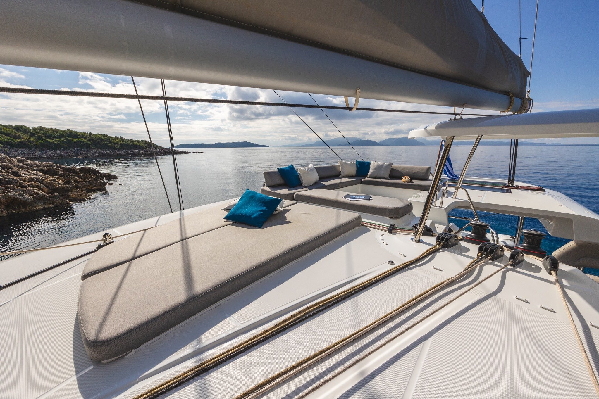 NEMI - Katamaran içinde Lefkada