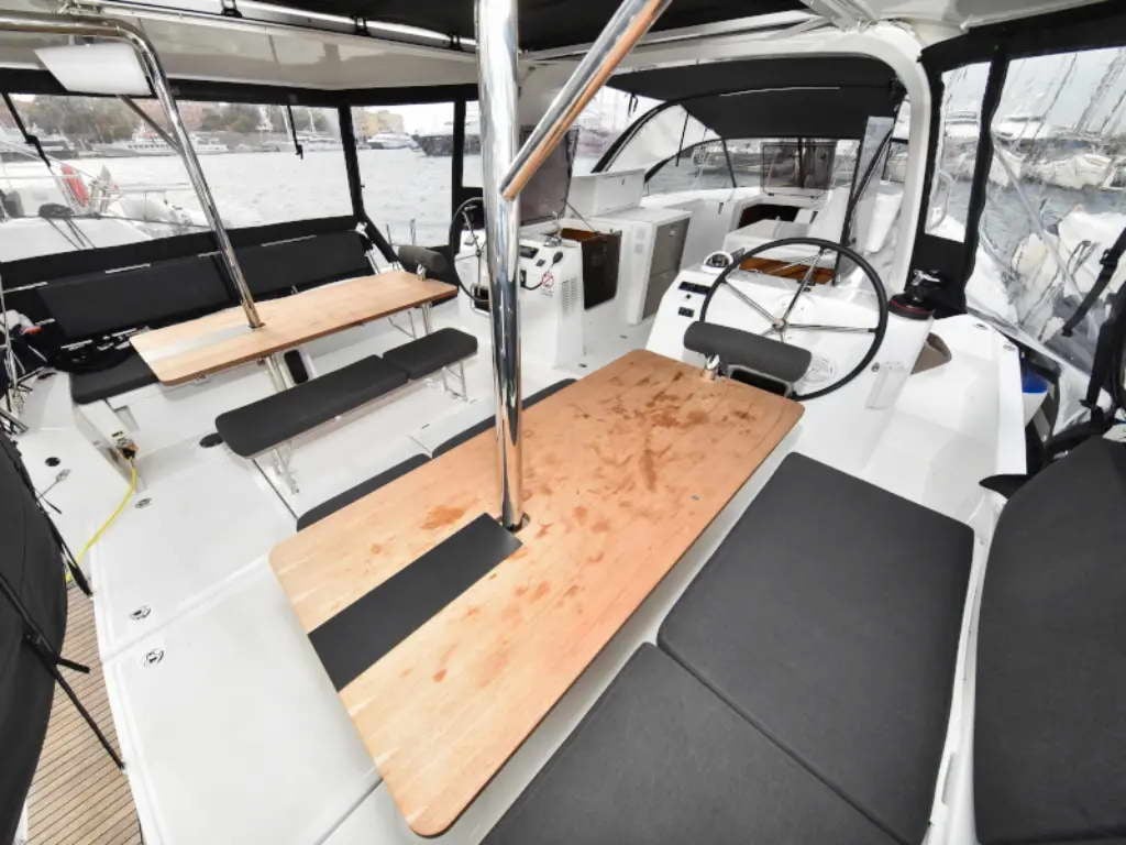 NEW HORIZONS II - Sailboat in Bormes-les-Mimosas