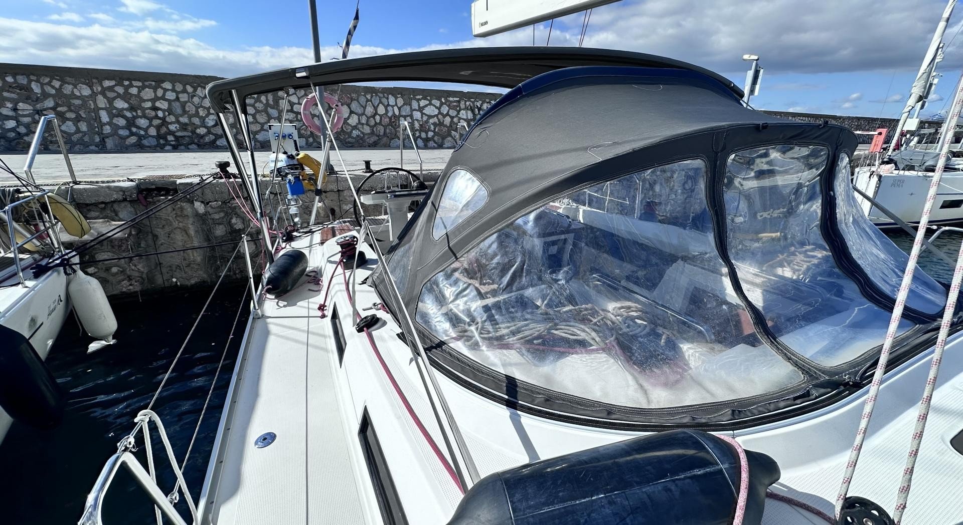 SEAREX - Sailboat in Alimos