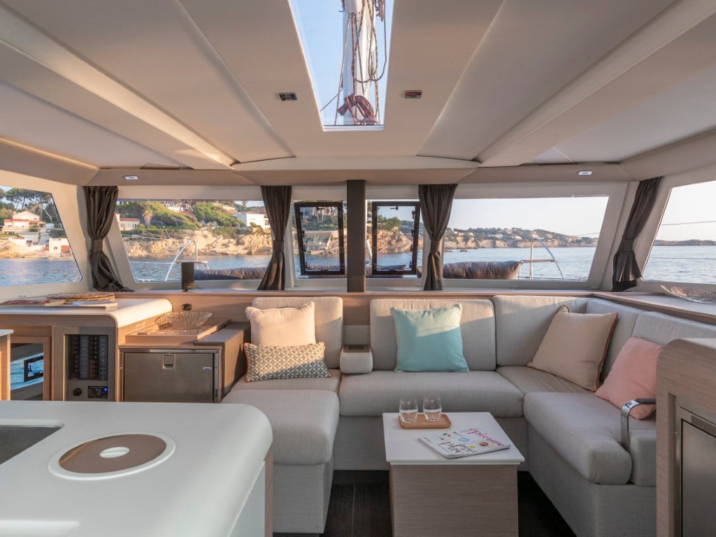 LUNADOR - Catamaran in Propriano