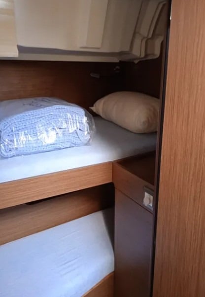 CHRISEL - Sailboat in Lefkada