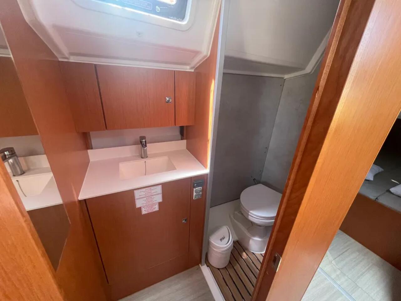 LIMA - Sailboat in Paros