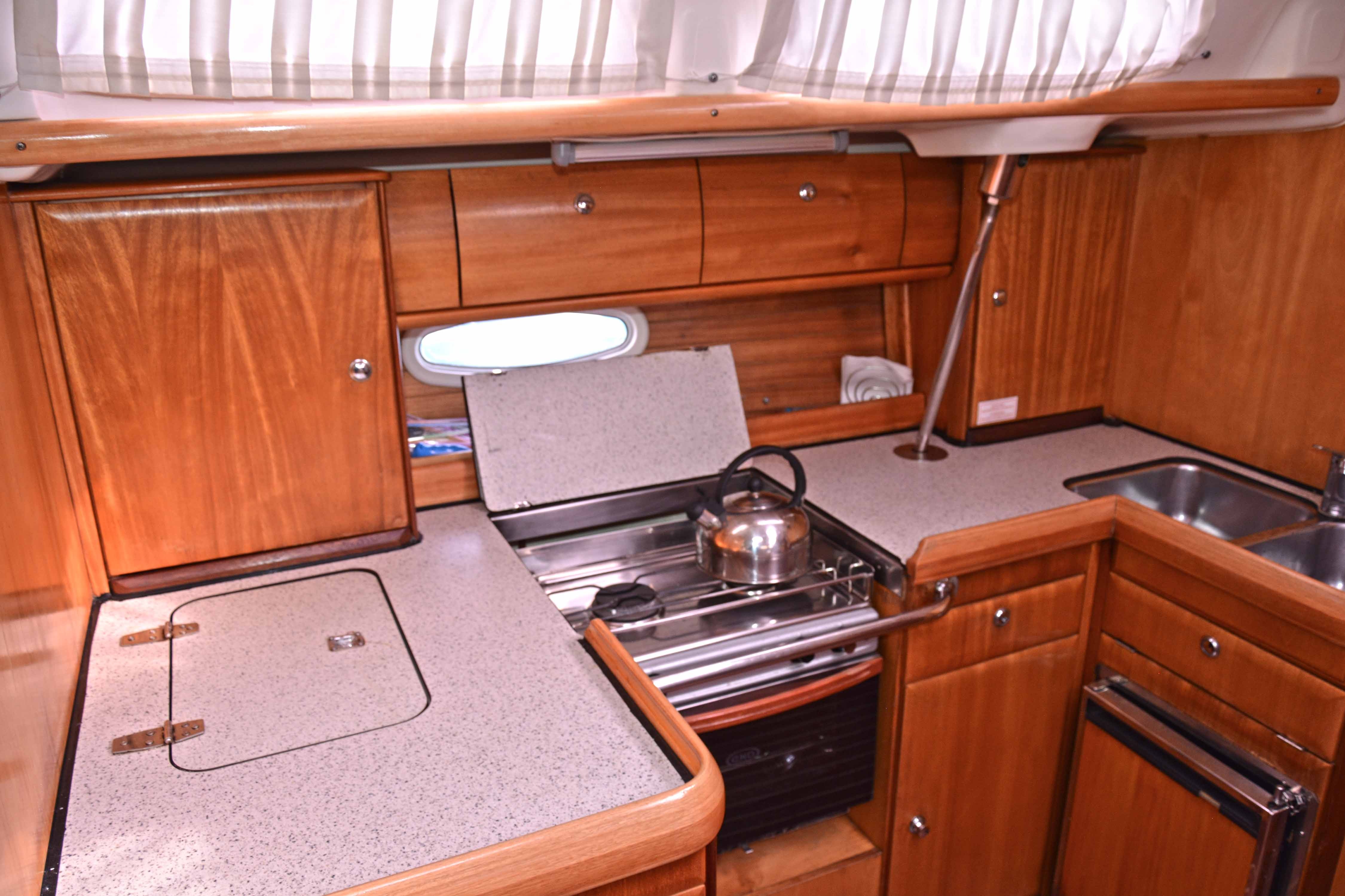 CHRONOS - Sailboat in Limenas Avdiron