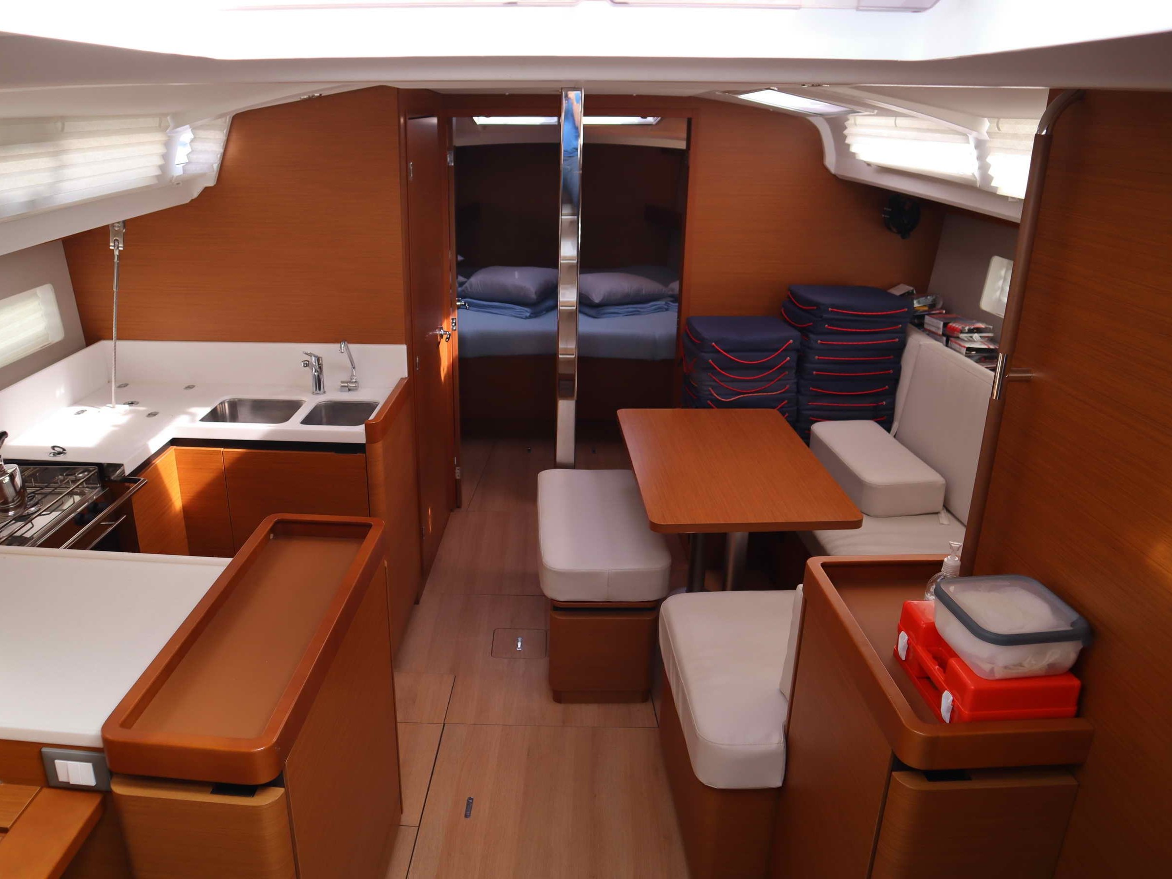 DIAMOND - Sailboat in Lefkada