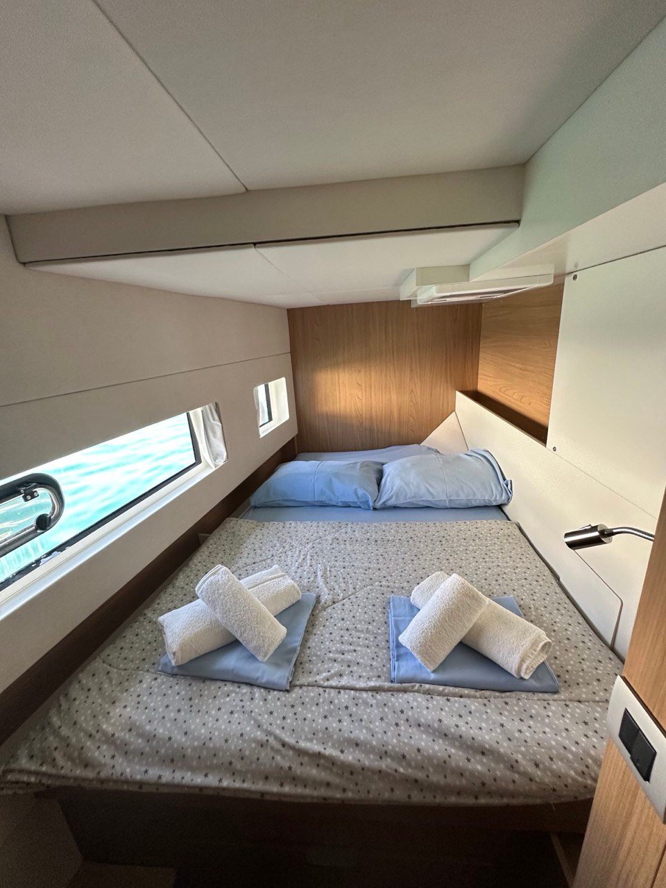 Bay Breeze V - Catamaran in Đuraševići