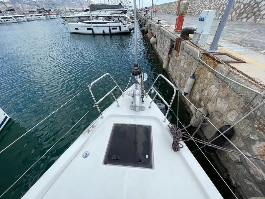 KATRIN - Sailboat in Alimos