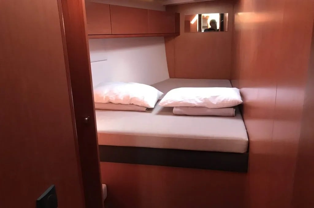 PRINCE NIKOLAOS - Sailboat in Alimos