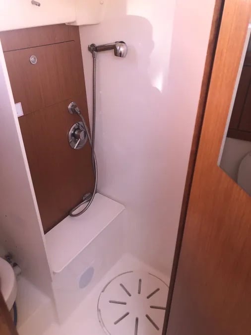 AQUA DREAM - Sailboat in Alimos