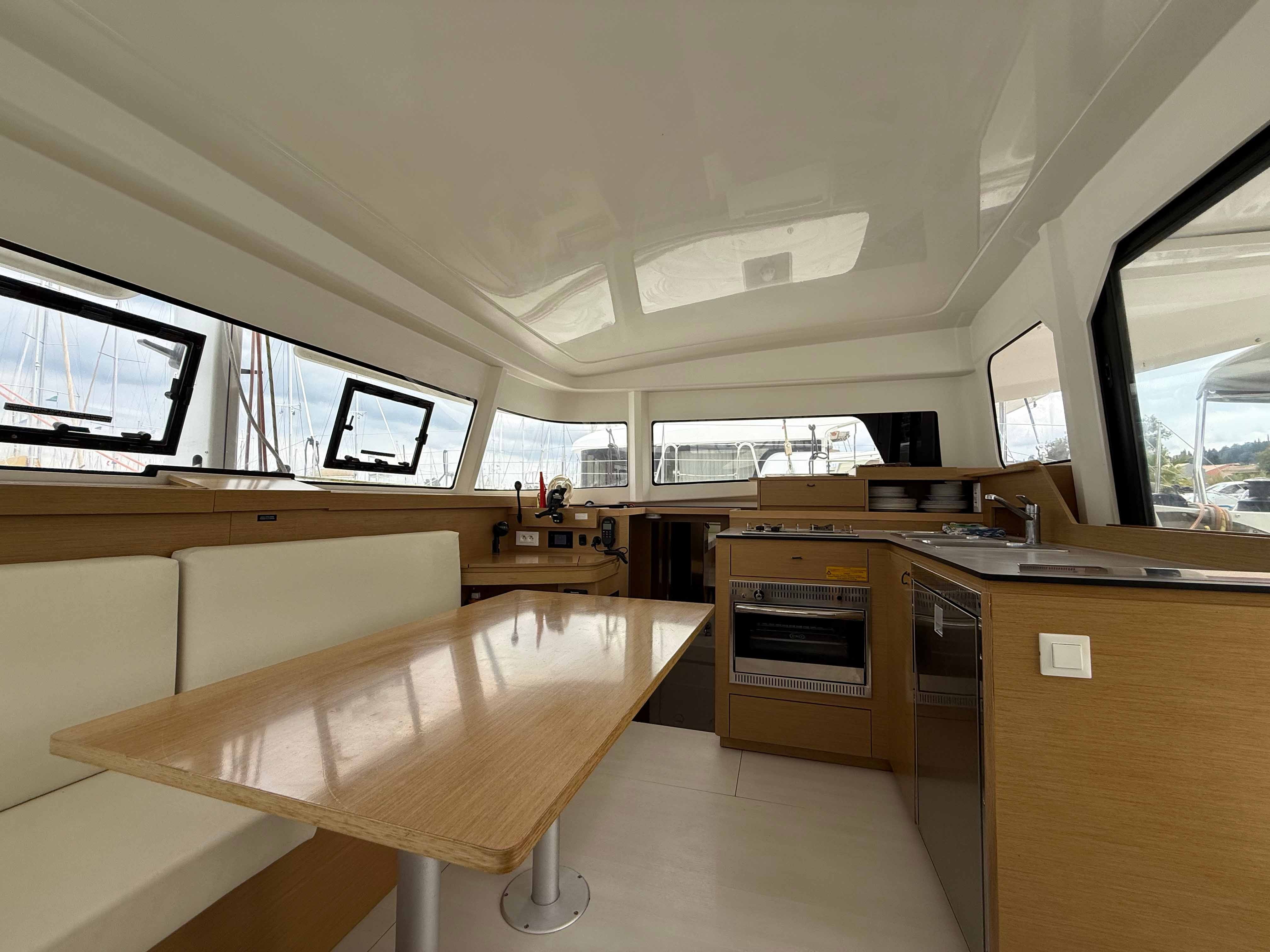 ROXY - Catamaran in Kontokali