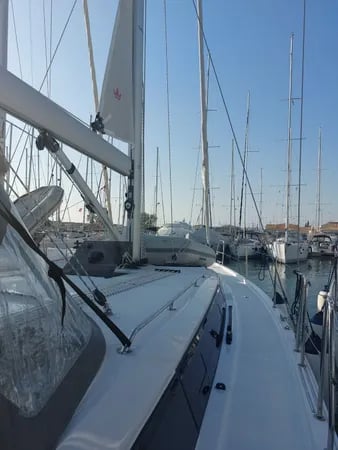 MARABOU - Sailboat in Lefkada
