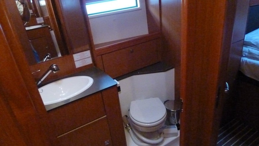 ANASSA - Sailboat in Alimos