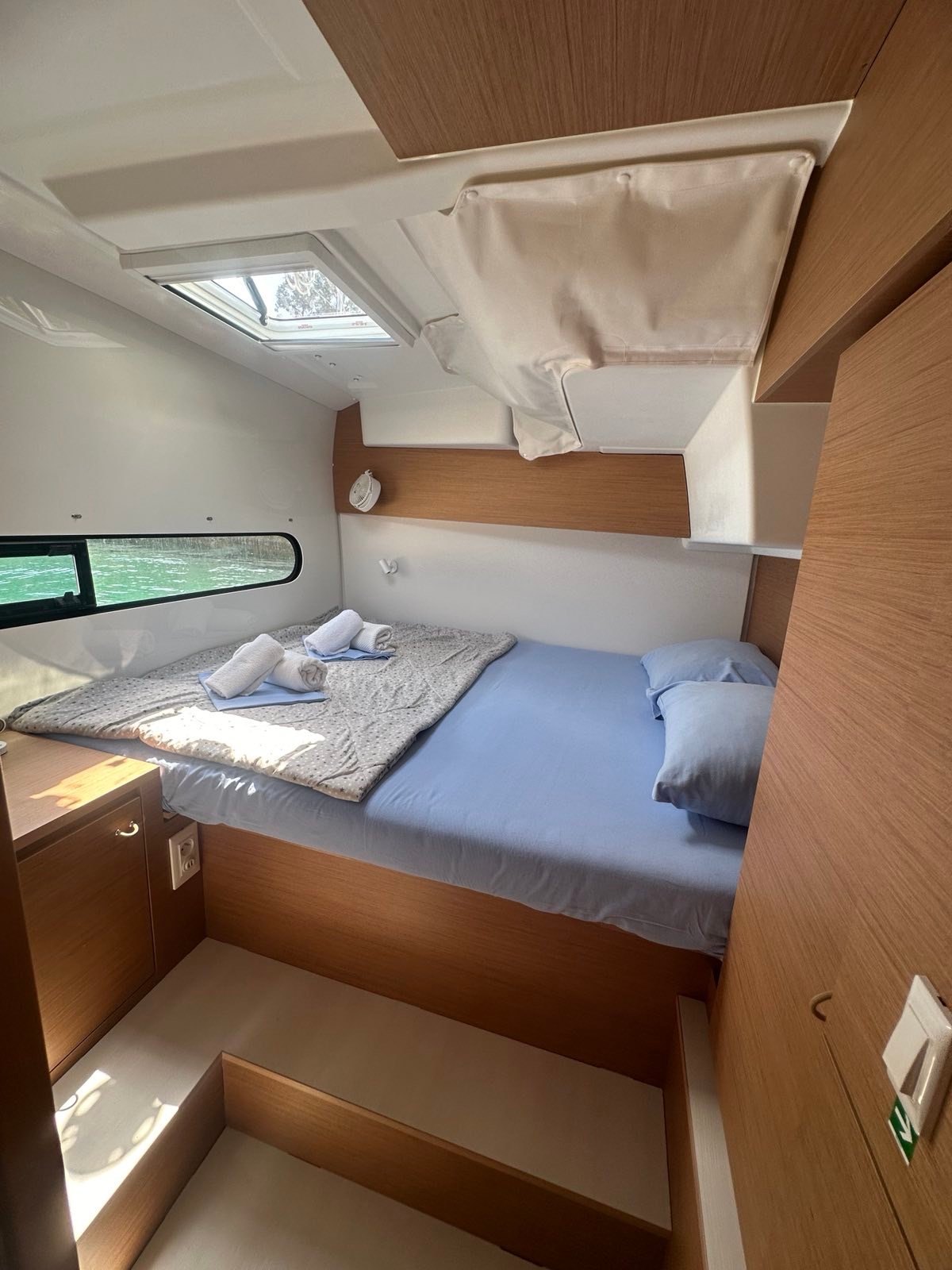 YELLOW BIRD V - Catamaran in Đuraševići