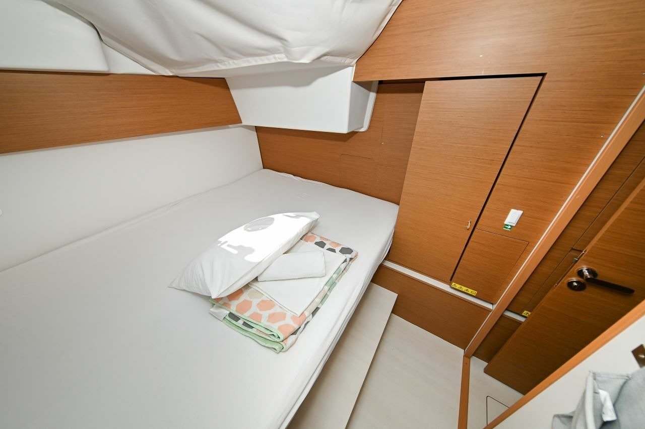 ISLAND BLUE V - Catamaran in Pula