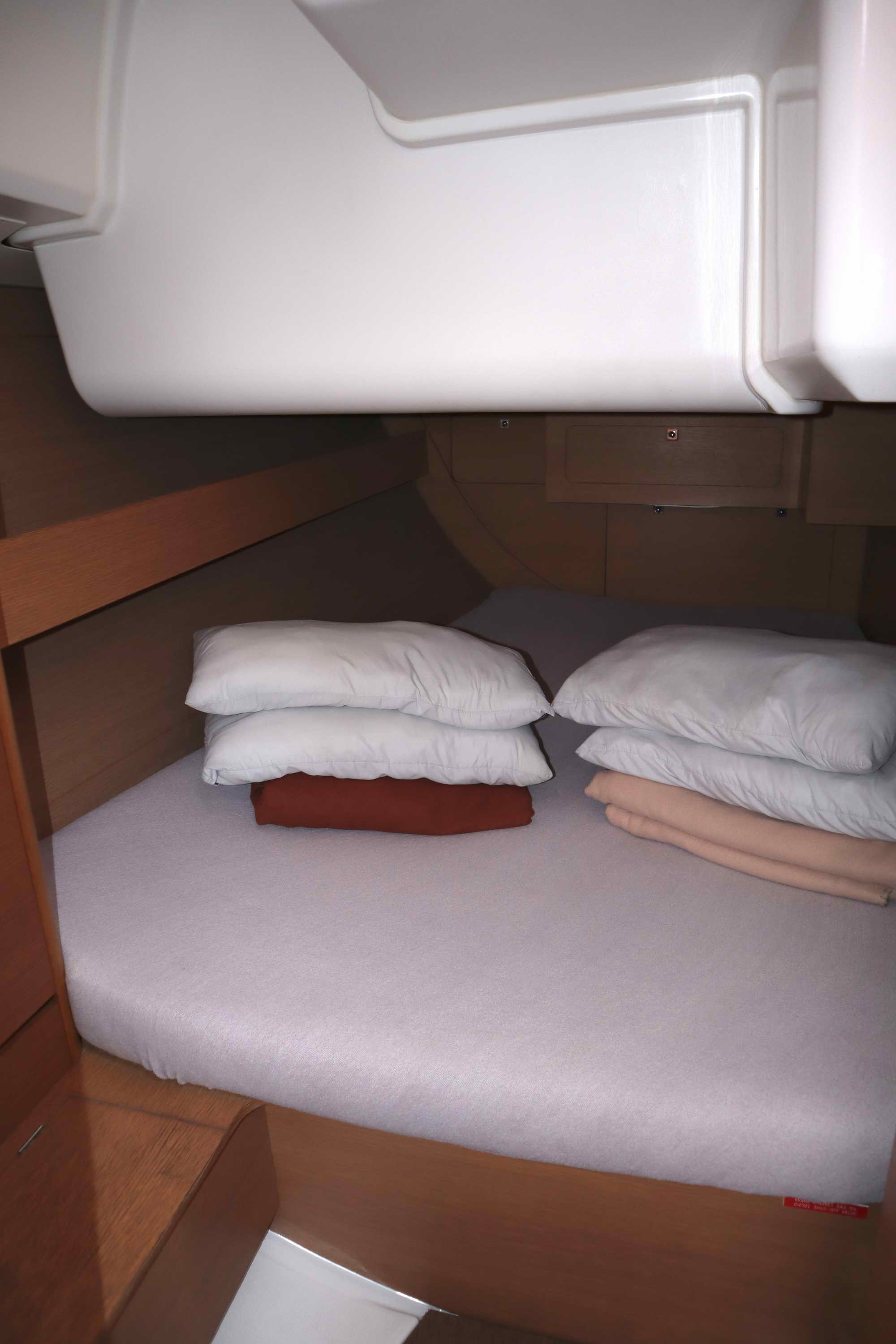 PRINCE FOLEGANDROS - Sailboat in Alimos