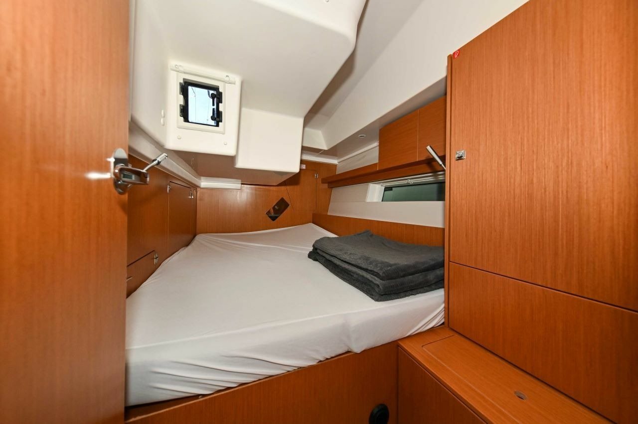 EFIX - Sailboat in Pula