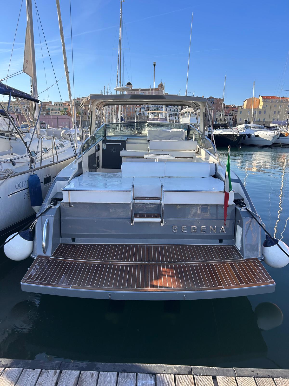 Serena - Motor Yat içinde Nettuno