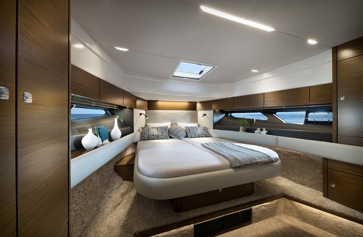 Ela - Motor Yacht in Seget Donji