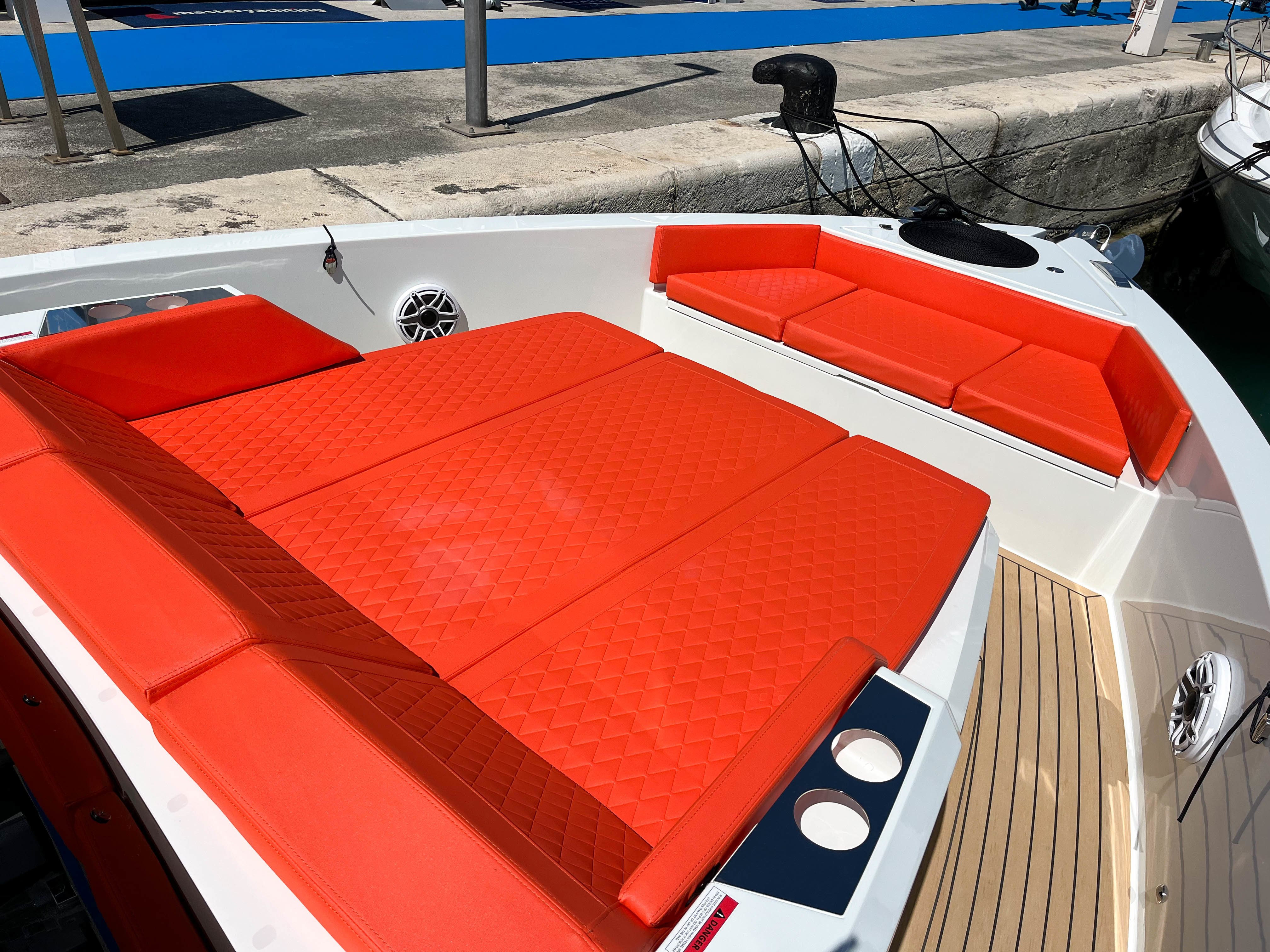 Eragon - Motor Yacht in Seget Donji