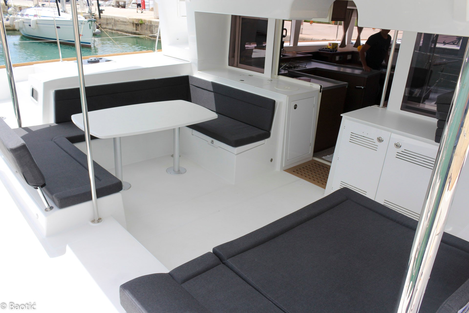 MOJA MALA - Catamaran in Seget Donji