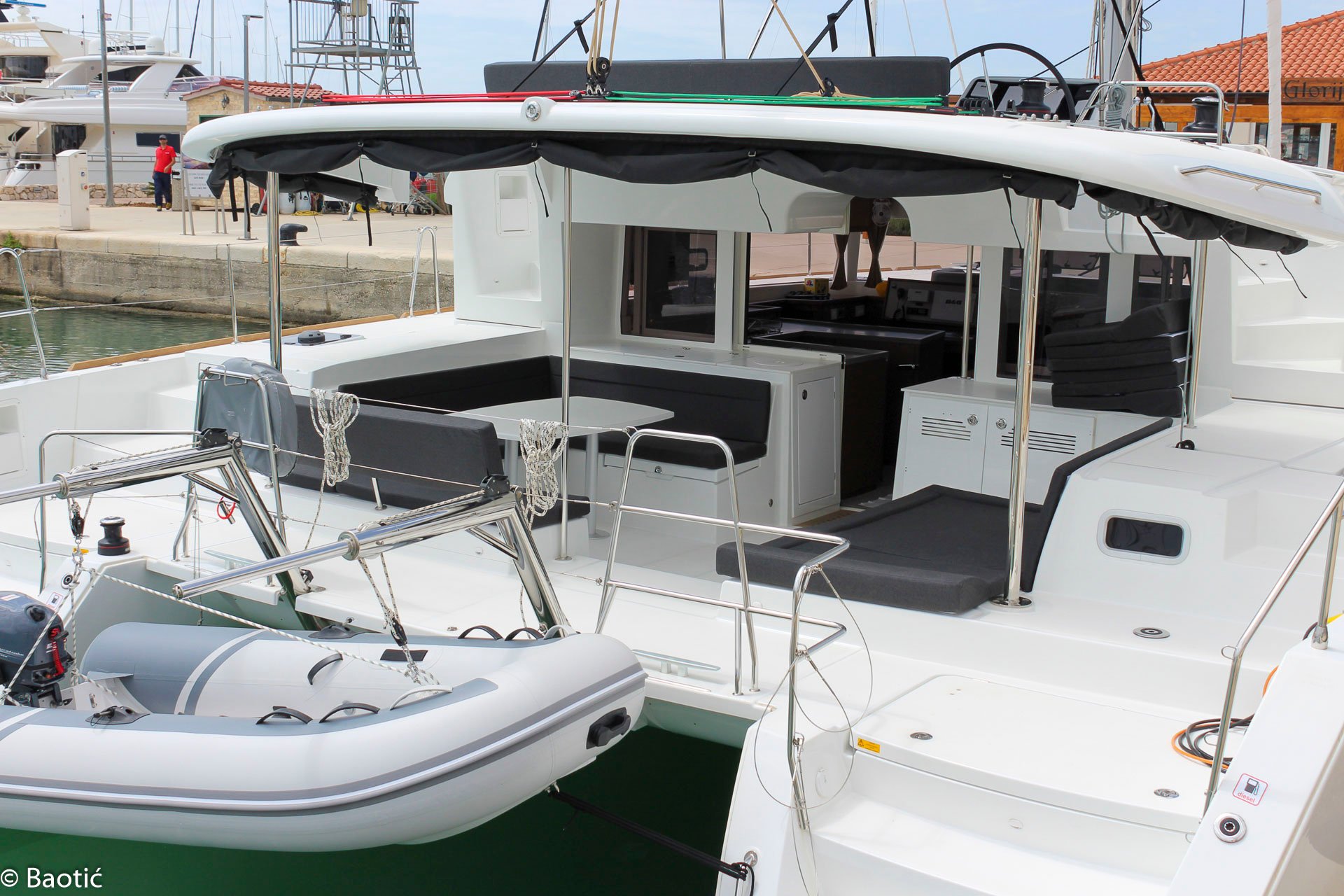 MOJA MALA - Catamaran in Seget Donji