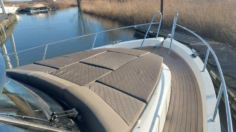 Hvar - Motor Yacht in Seget Donji