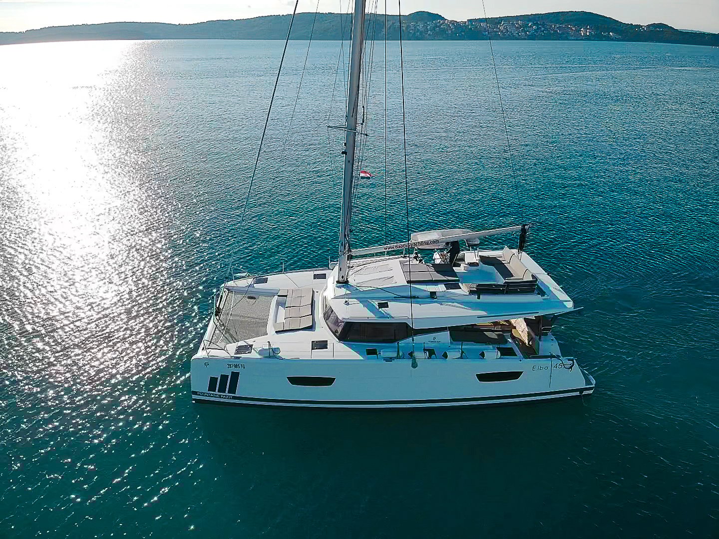 Marina - Catamaran in Seget Donji