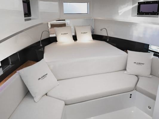 Zagreb - Motor Yacht in Seget Donji