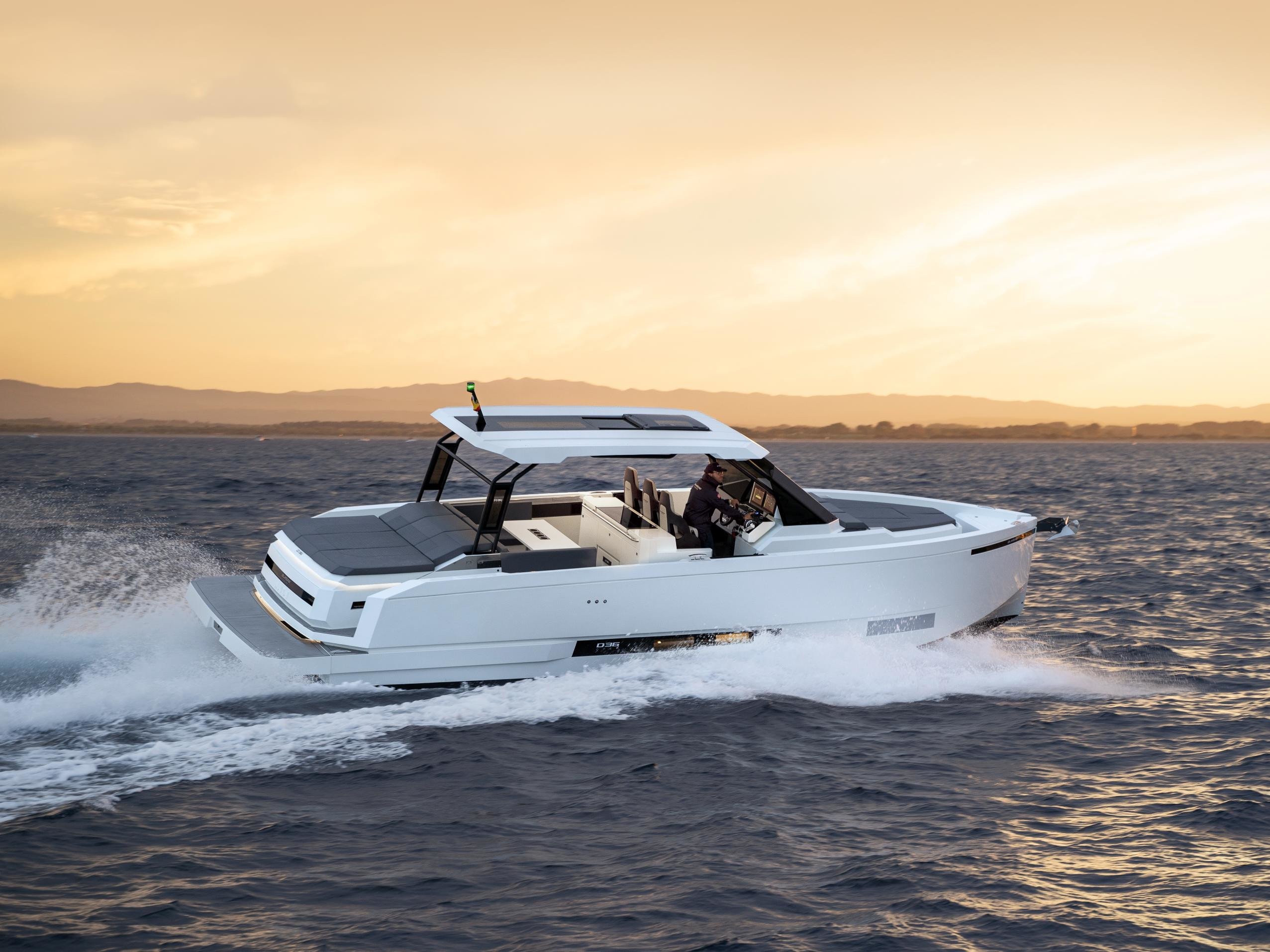 Zagreb - Motor Yacht in Seget Donji