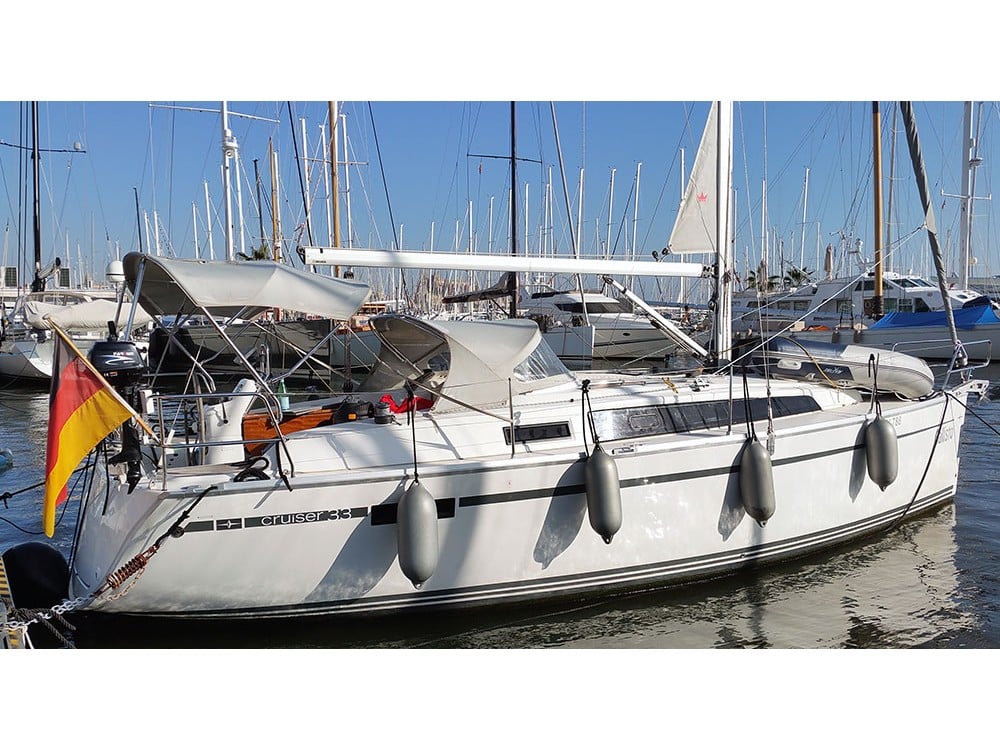 Callisto - Yelkenli içinde S'Arenal