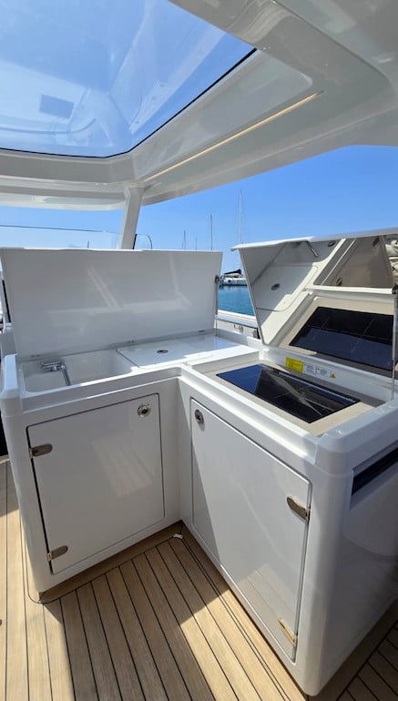 ALB 2 - Motor Yacht in Split