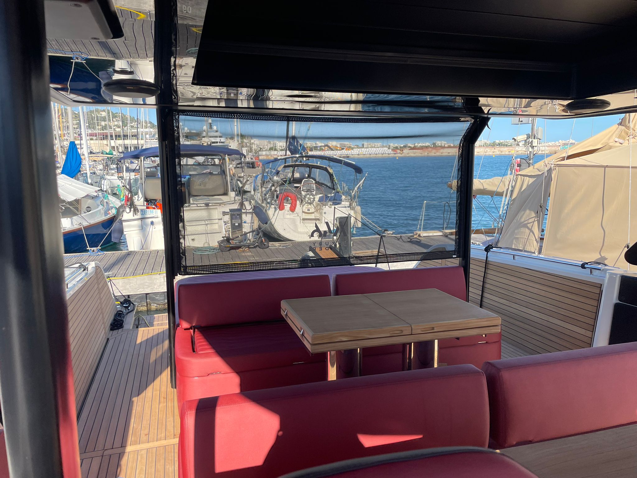 Cranchi A 46 - Motor Yacht in Cannes