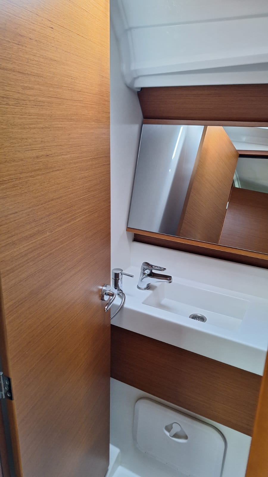 Iliada - Yelkenli içinde Palairos