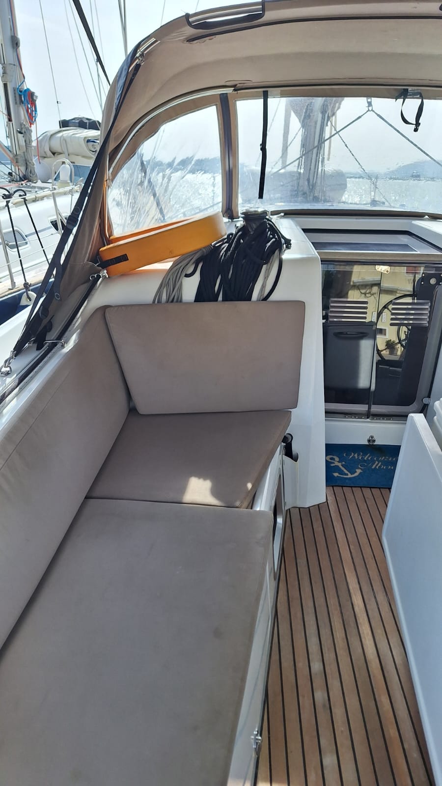 Iliada - Yelkenli içinde Palairos