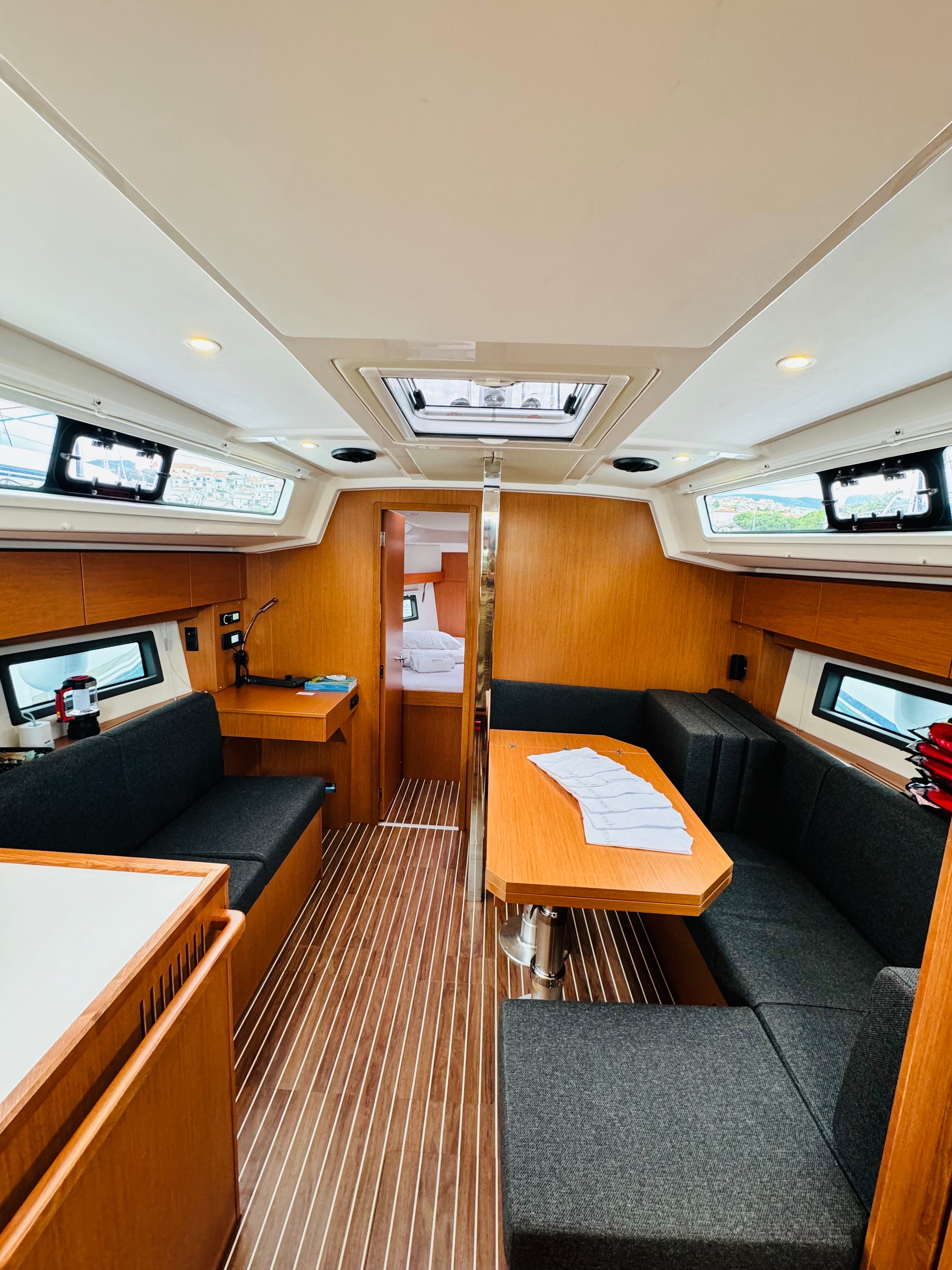 Valhalla - Sailboat in Novi Vinodolski