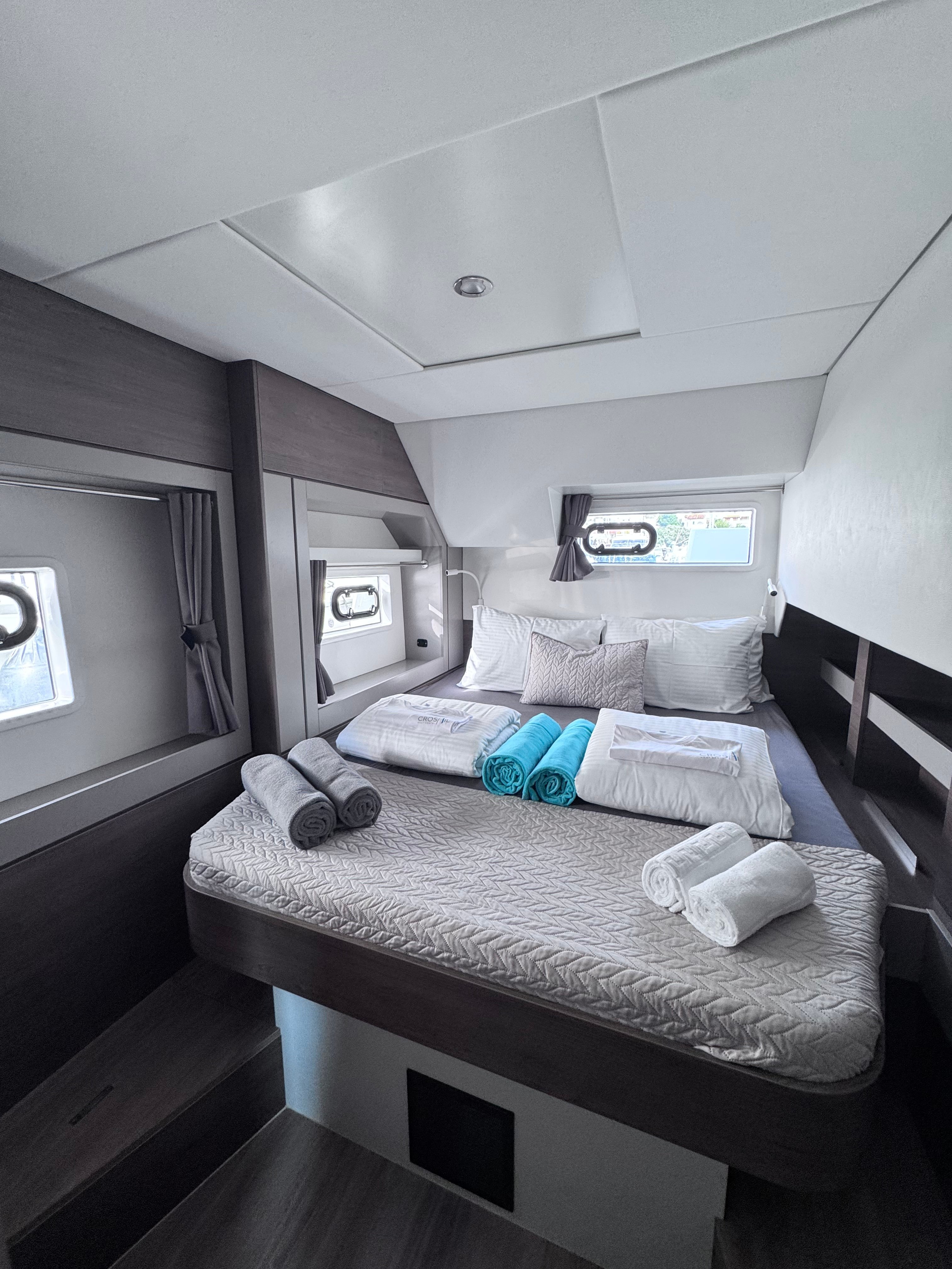 MY QUEEN - Catamaran in Novi Vinodolski