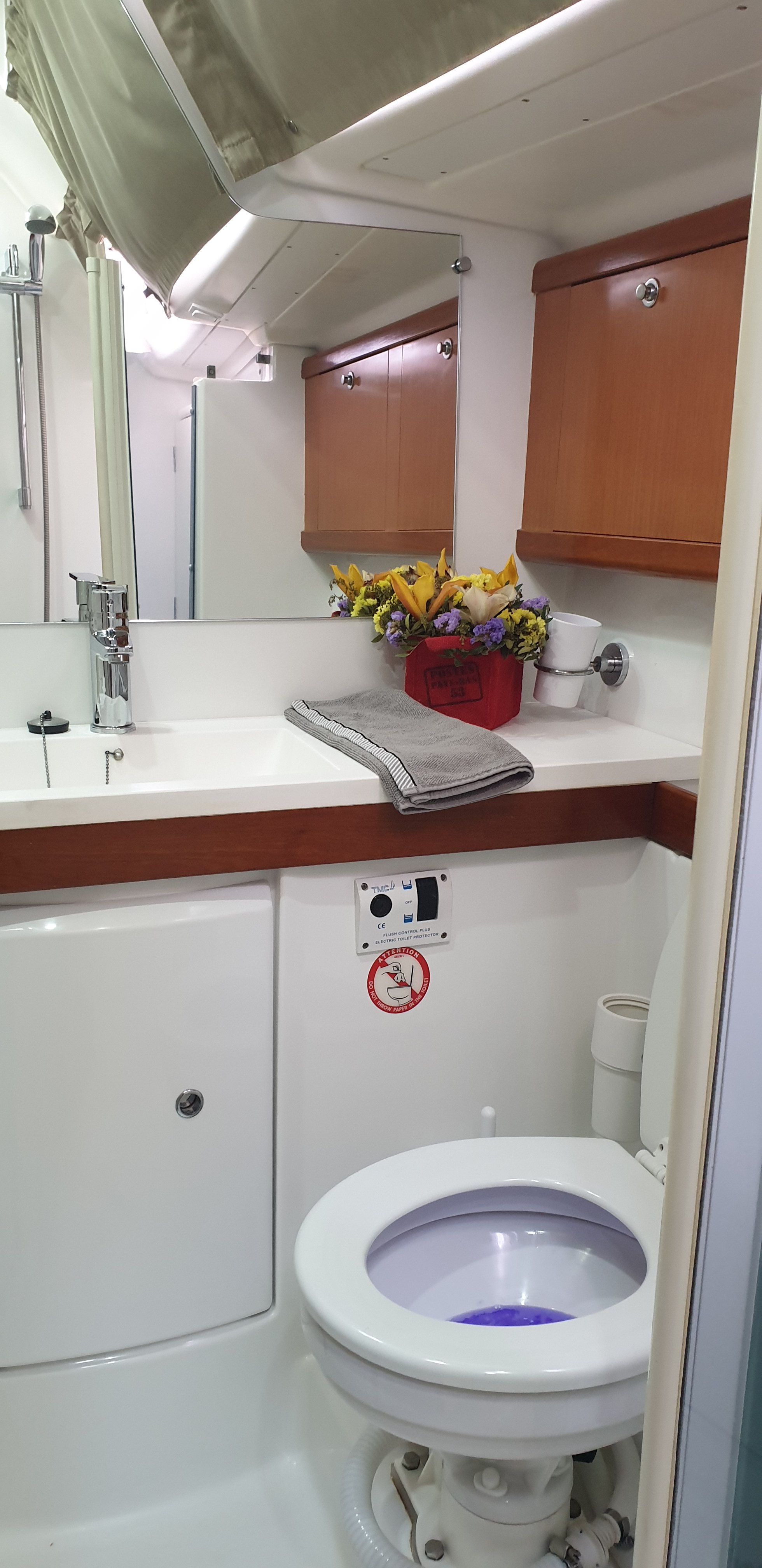 Sail La vie - Sailboat in Alimos